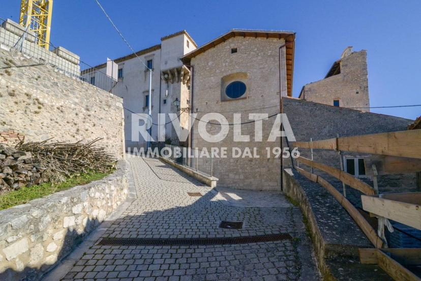 Villa in Via del Municipio, Navelli — foto 3 di 5