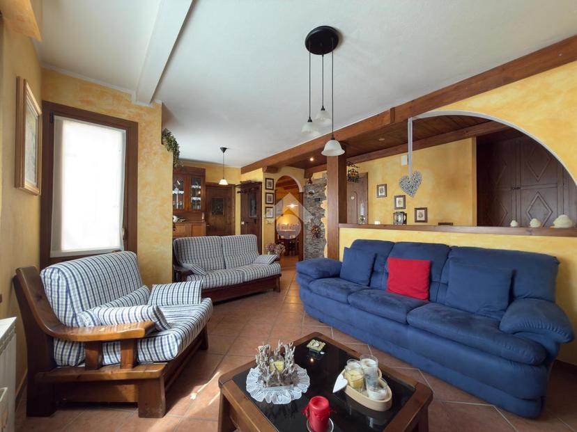 Casa indipendente in Via Albertinelli 26, Mazzo di Valtellina — foto 2 di 5