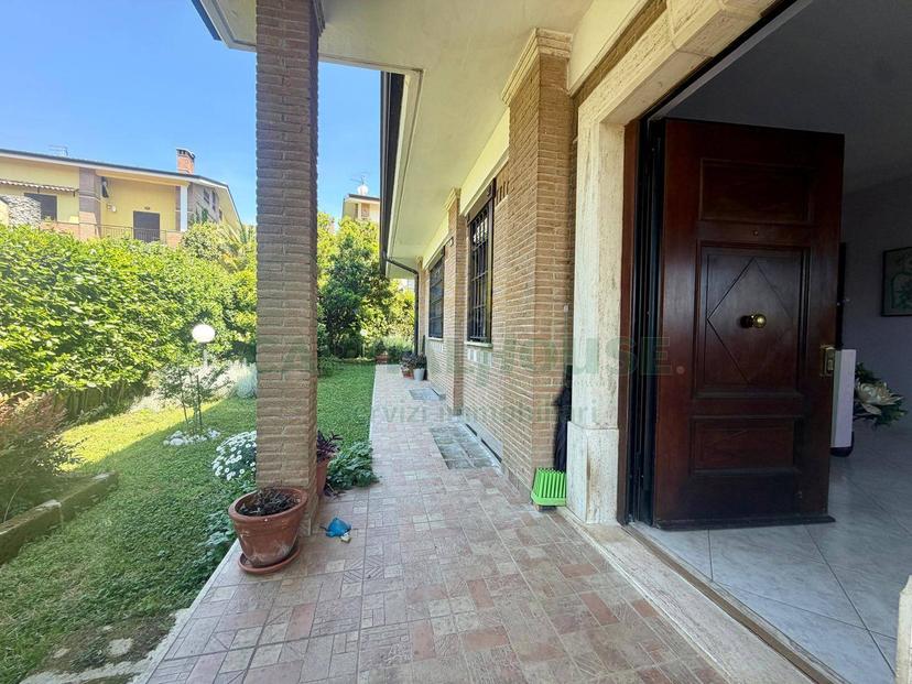 Villa in Contrada Pagliarone 23, Avellino — foto 4 di 5