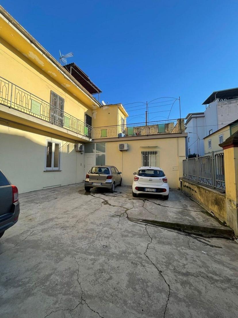 Trilocale in Avezzana, Santa Maria Capua Vetere — foto 3 di 5