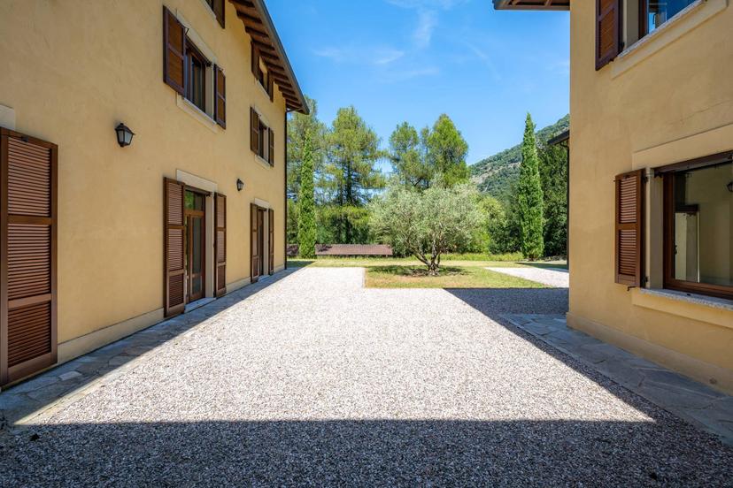Villa in Via Gajum, Canzo — foto 2 di 5