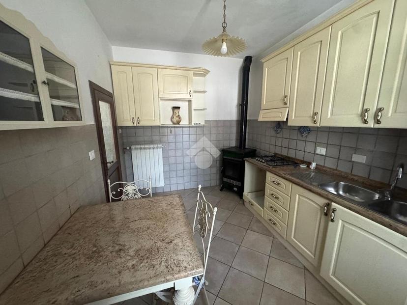 Casa indipendente in Via Vittorio Veneto 4, Magliano de' Marsi — foto 2 di 5