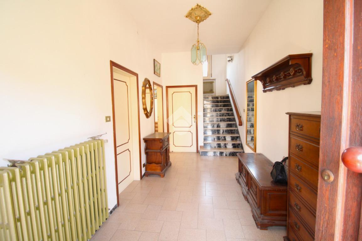 Casa indipendente in Via C. Battisti 30, Gambettola