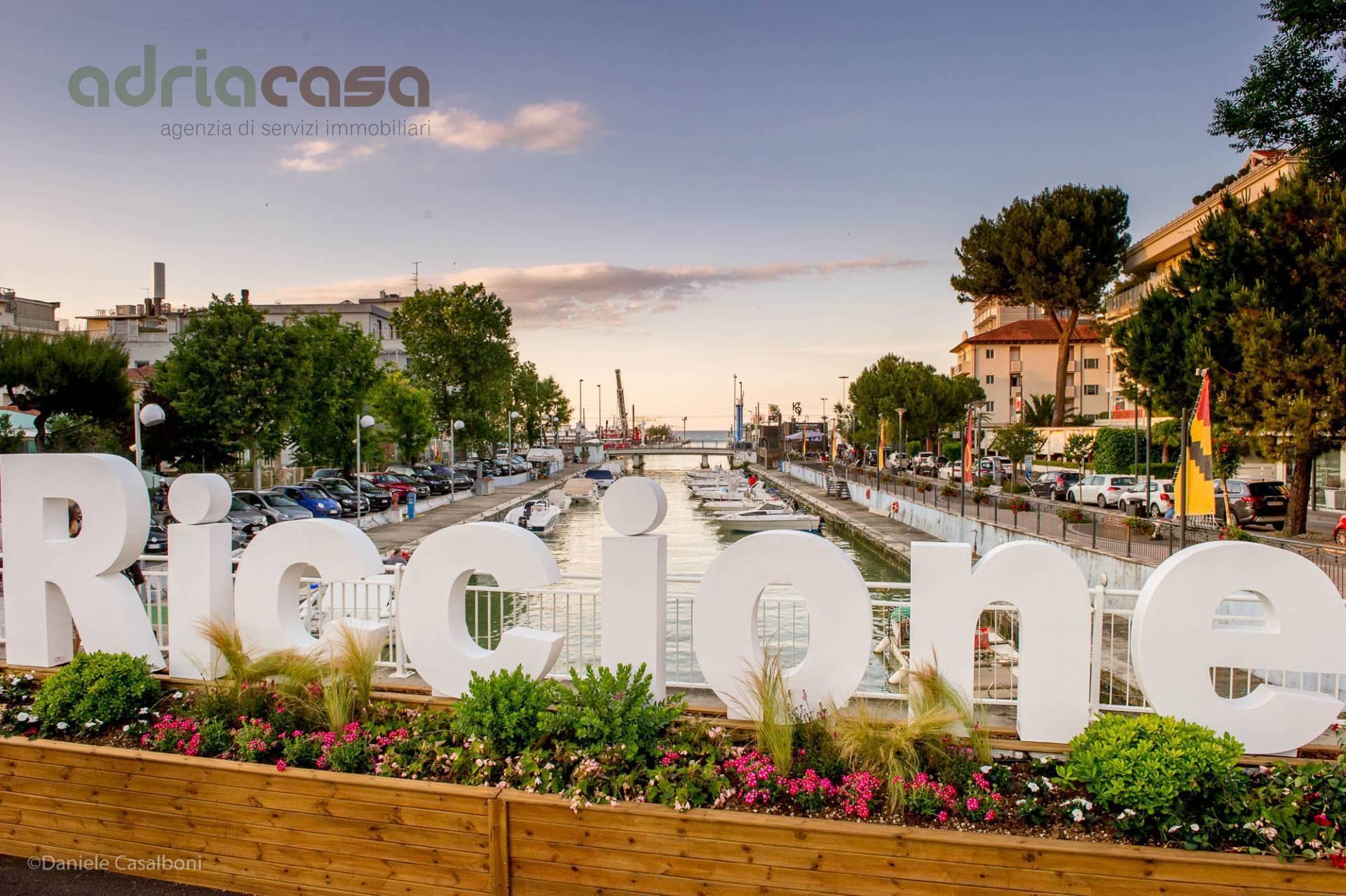 Villa in Viale Calabria, Riccione