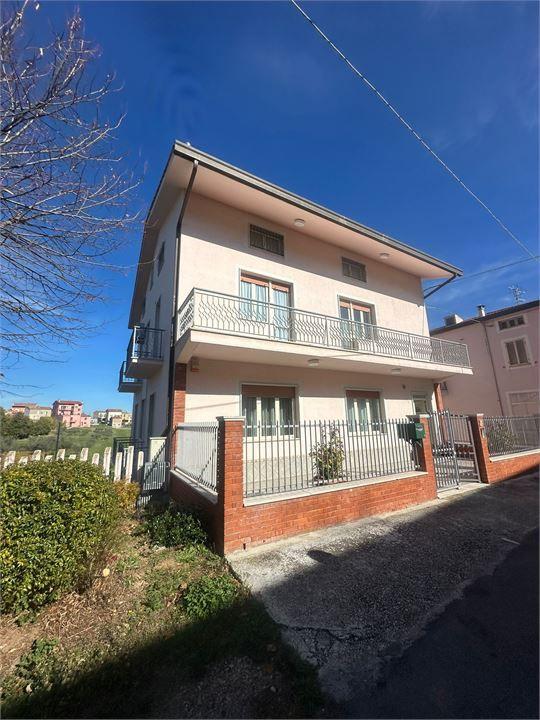 Villa in Via Don Minzoni 5, Tornareccio — foto 3 di 5