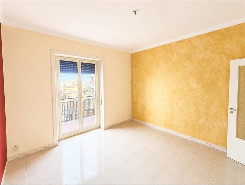 Trilocale in Via Ammiraglio Caracciolo 14, Catania