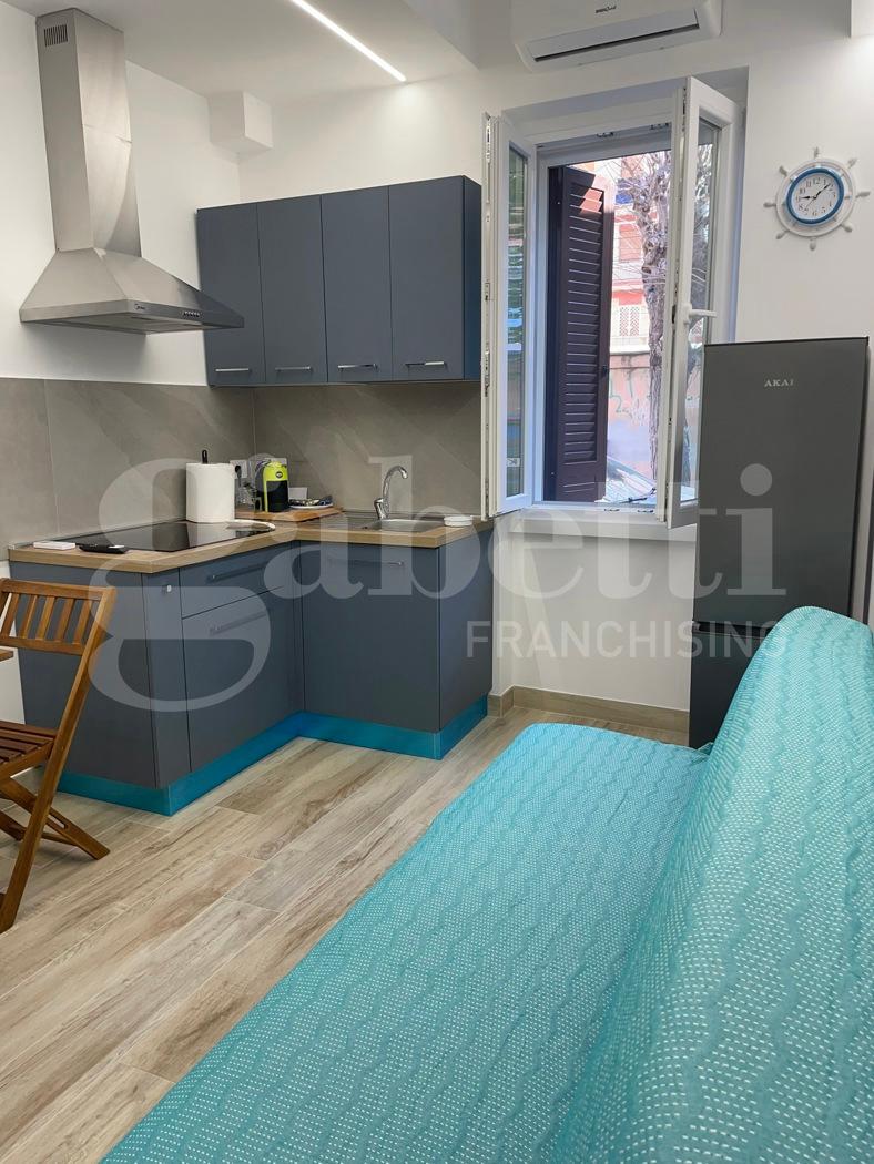 Bilocale in Via Regina Elena 58, Ladispoli — foto 2 di 5