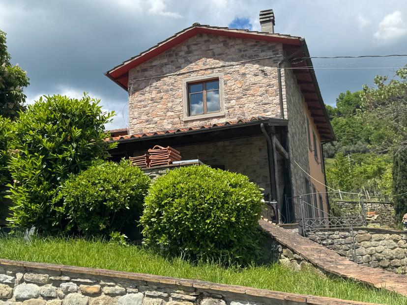 Villa in Via di Pescaia, Pratovecchio Stia — foto 2 di 5