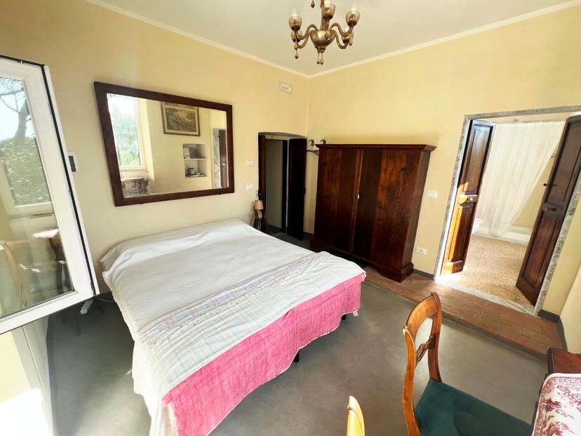 Stanza in villa in Via San Francesco 19, Sarzana