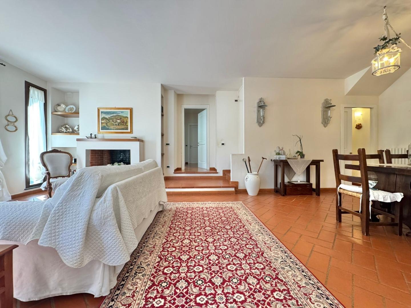 Villa bifamiliare, Ponsacco