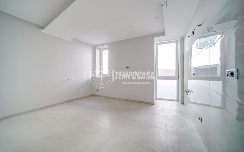 Bilocale in Via Camillo Benso Conte di Cavour 7, Jerago con Orago — foto 4 di 5