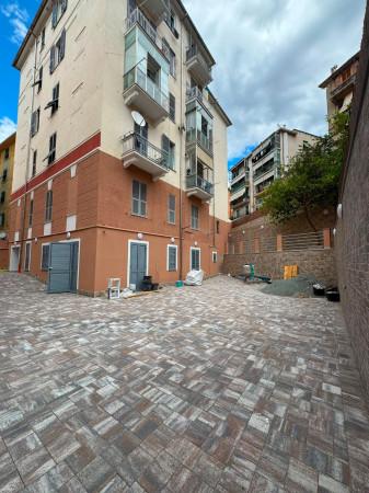 Quadrilocale in Via Giuseppe Verdi 58, Savona
