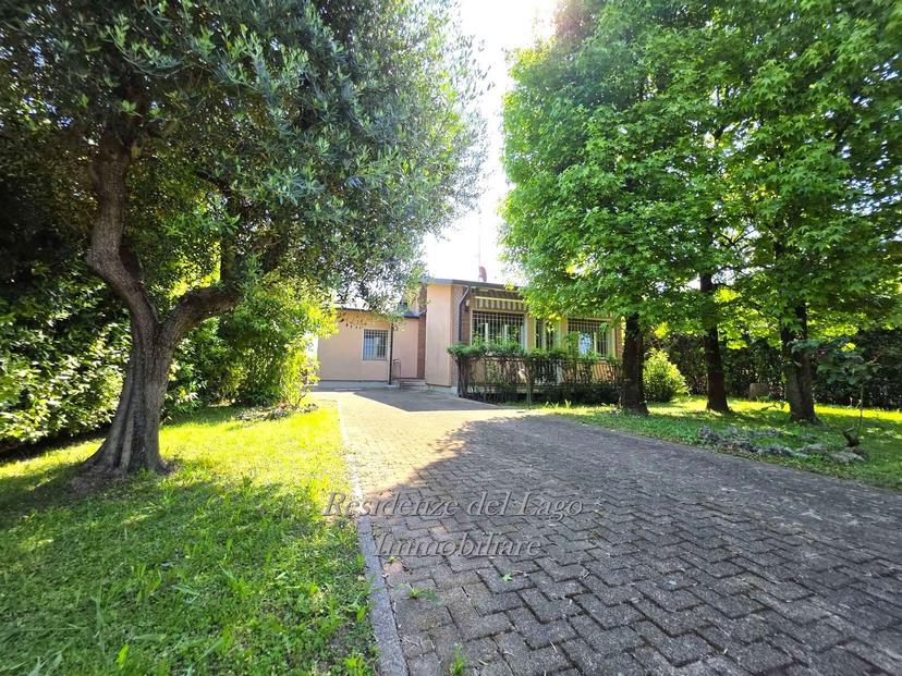 Villa unifamiliare in Via Miralago, Peschiera del Garda — foto 4 di 5