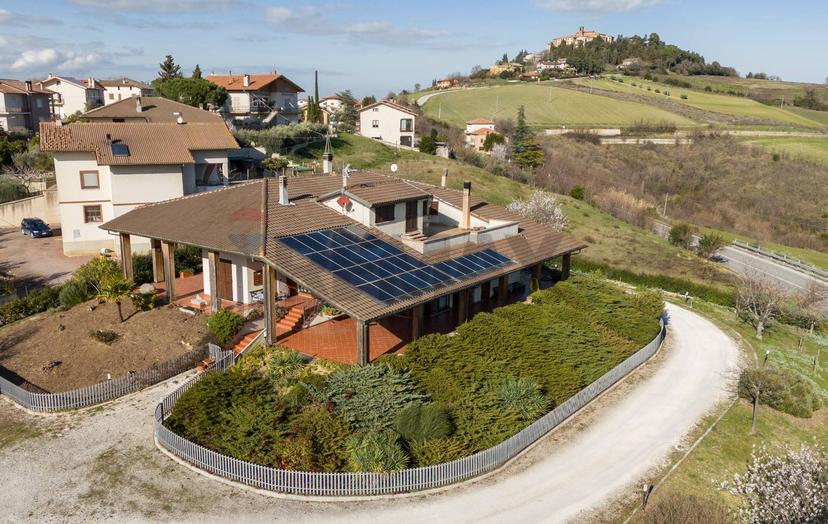 Villa in Frazione Piticchio 375, Arcevia — foto 4 di 5