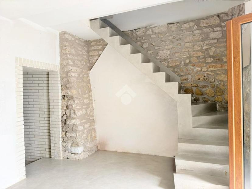 Trilocale in Corso Umberto 27, Stimigliano — foto 2 di 5