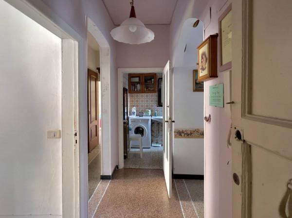 Trilocale in Via Aurelia, Vado Ligure