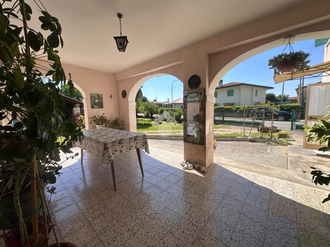 Rustico in Via Monsignore Longhin 85, Giavera del Montello