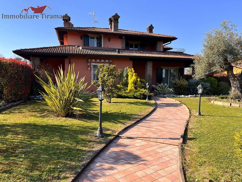 Villa in Viustino, San Giorgio Piacentino — foto 3 di 5