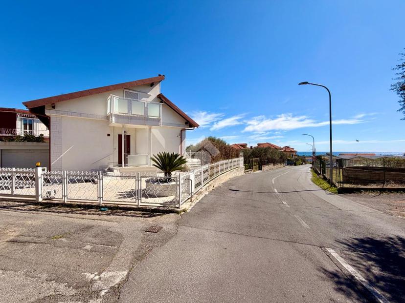 Villa in Via Terra del Sole 75, Ceriale — foto 2 di 5