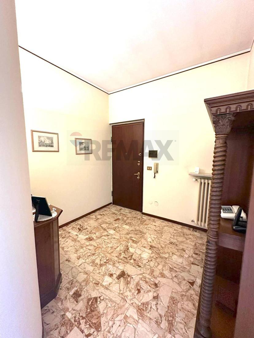 Villa in Via Papa Giovanni XXIII 30, Cerano — foto 3 di 5