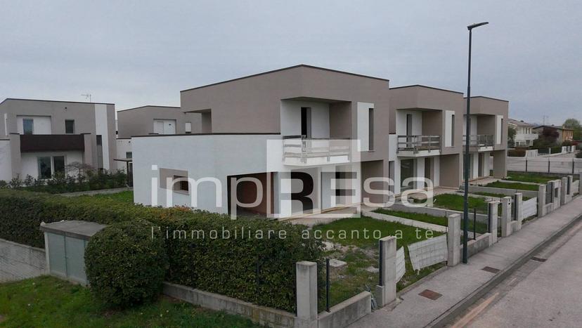 Villa a schiera in Via Don Giovanni Capoia, Paese — foto 2 di 5