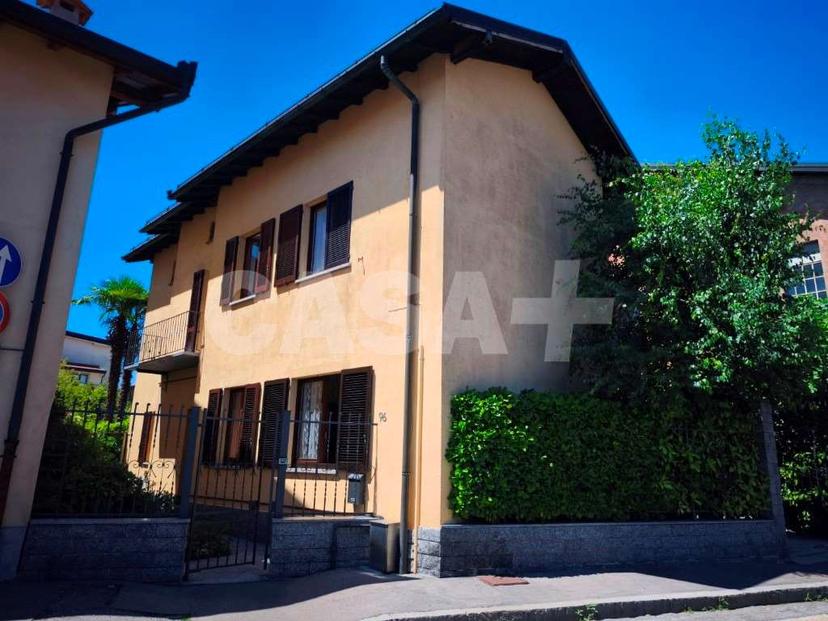 Casa indipendente in Via Brunico  96, Varese — foto 4 di 5