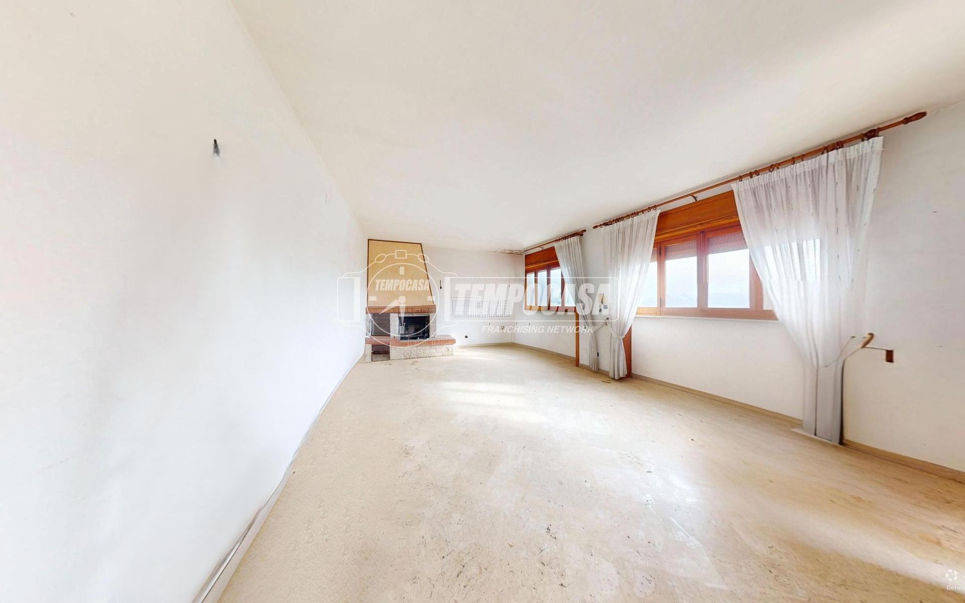 Appartamento in Via Corigliano 80, Galatina