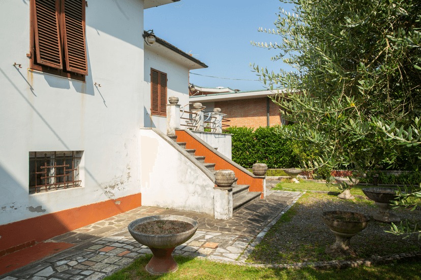 Villa unifamiliare, Lucca