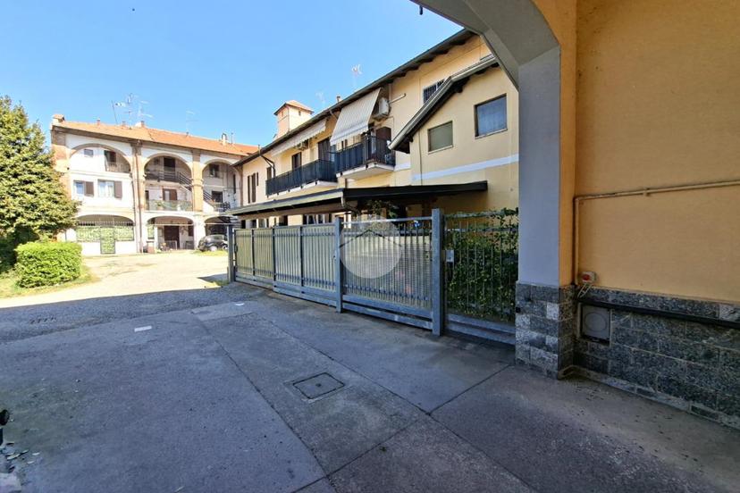 Trilocale in Via S. Massimo 28, Sedriano