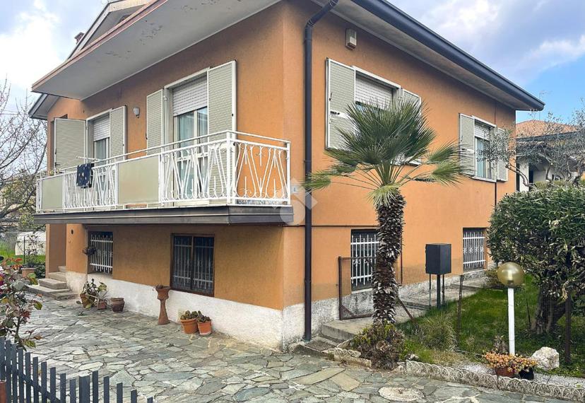 Villa in Via Fermi 4, Figino Serenza — foto 5 di 5