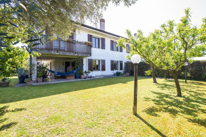 Villa, Due Carrare — foto 5 di 5