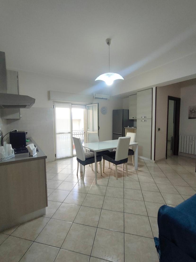 Trilocale in Vico Fiume 3, Reggio di Calabria — foto 3 di 5