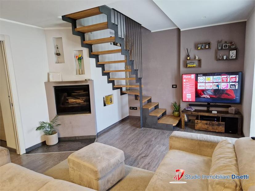 Villa in Via Porro 129, Edolo — foto 2 di 5