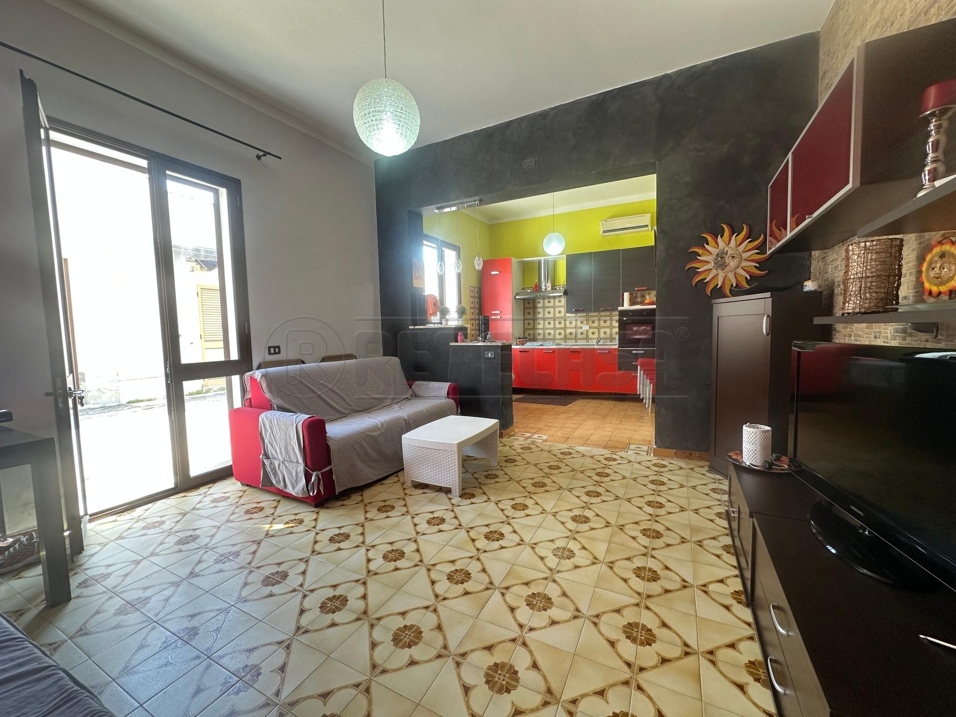 Villa a schiera, Campobello di Mazara