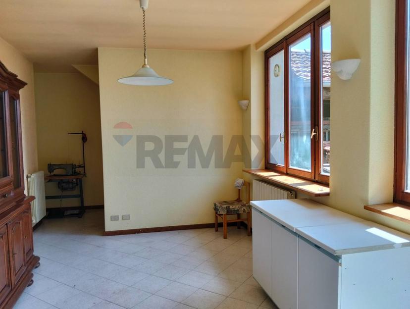 Quadrilocale in Piazza Parrocchiale 15, Galliate Lombardo — foto 2 di 5