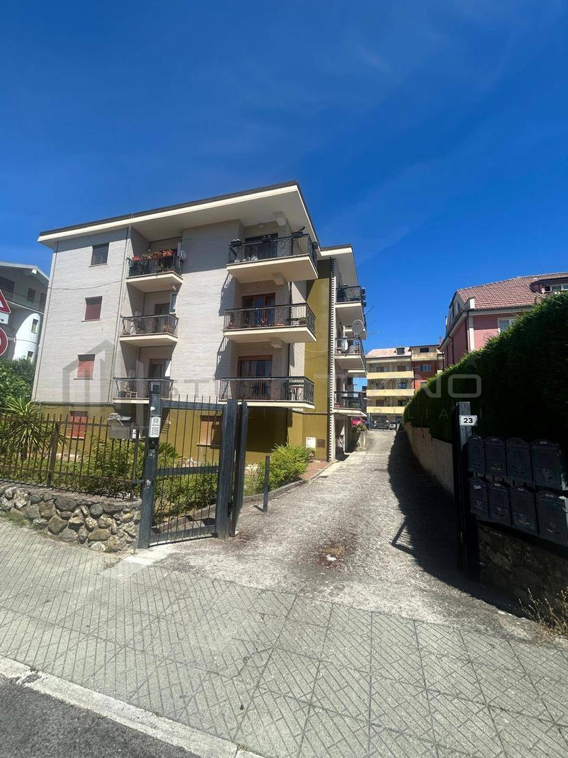 Bilocale in Via Puccini 23, Castrolibero — foto 4 di 5