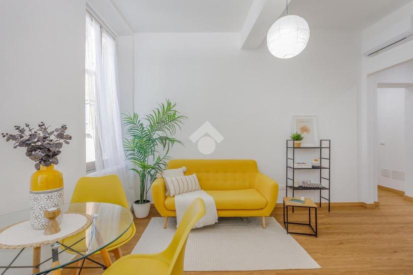 Trilocale in Via San Paolo, Reggio nell'Emilia