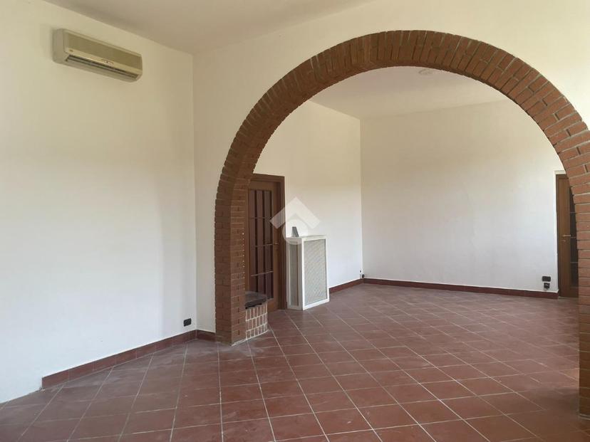 Casa indipendente in Via per Castelnovate 18, Cardano al Campo — foto 5 di 5