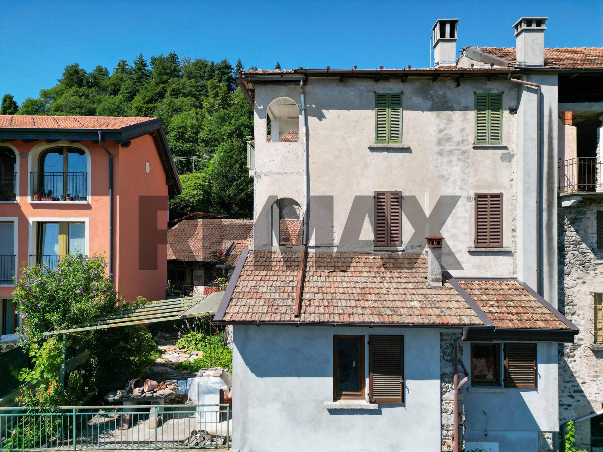 Casa indipendente in Via Canonico Rinaldi 11, Madonna del Sasso