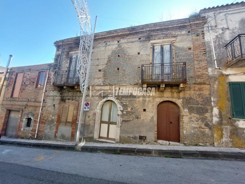 Casa indipendente in Piazza Maria Ss. Visitazione, Pace del Mela — foto 3 di 5