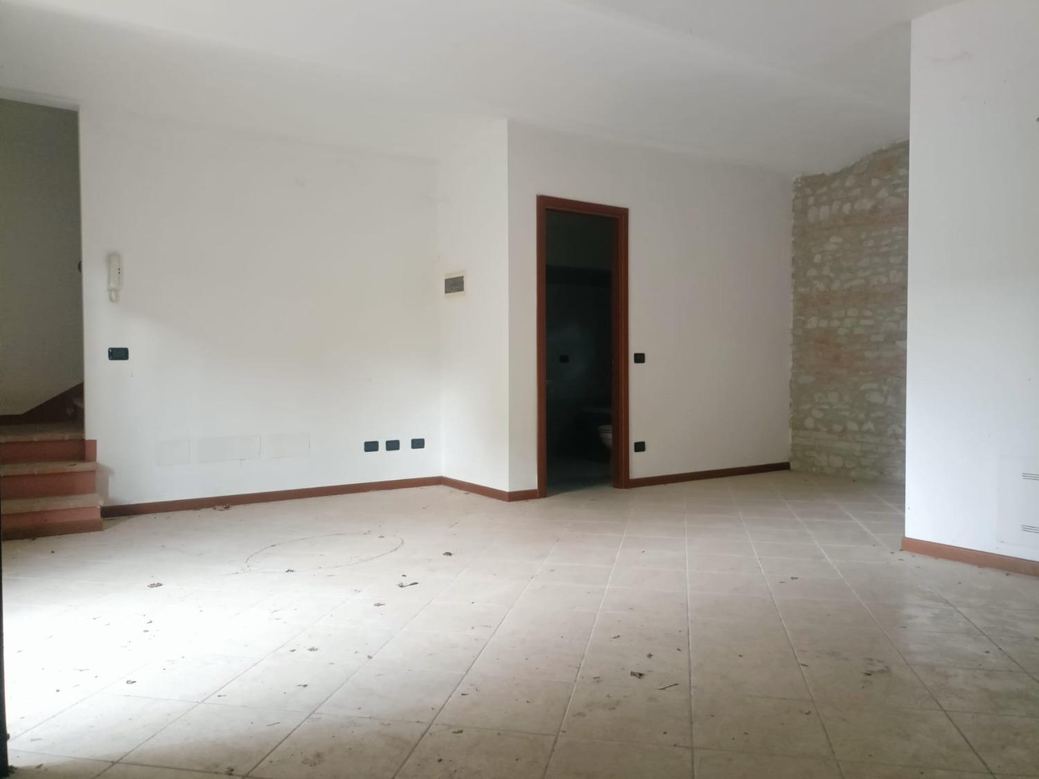 Villa a schiera in Strada Provinciale 6, Carpaneto Piacentino