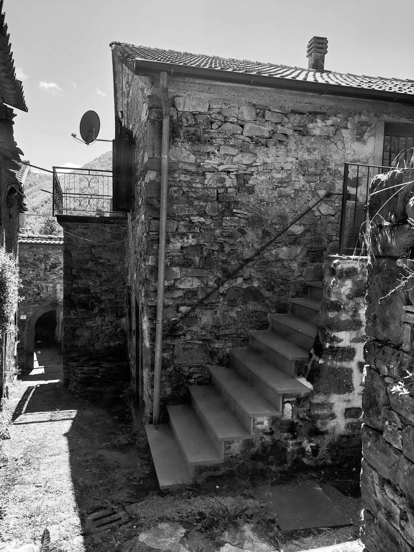 Casa indipendente in Via Valle, Zeri — foto 5 di 5