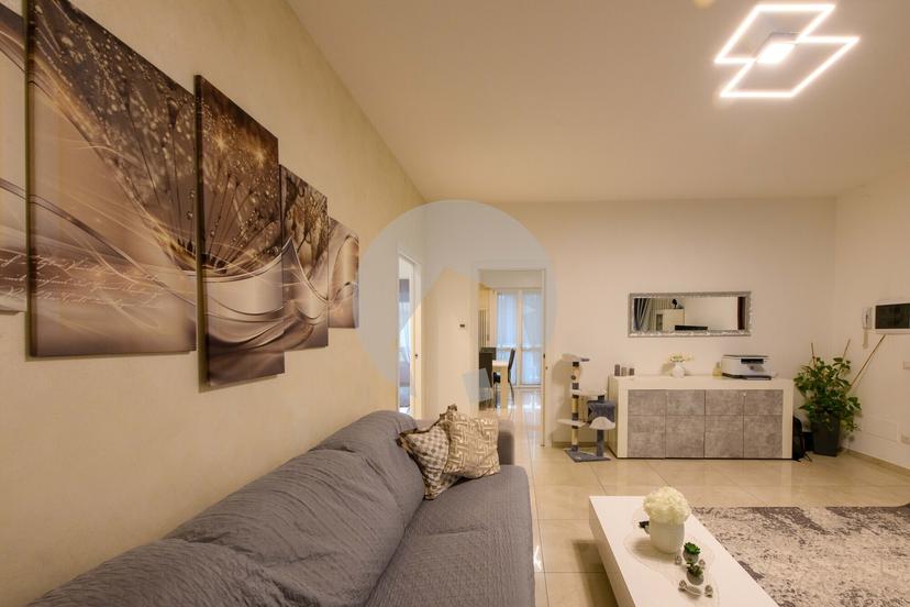 Appartamento in Via Papa Giovanni XXIII 32, Reggio nell'Emilia — foto 4 di 5