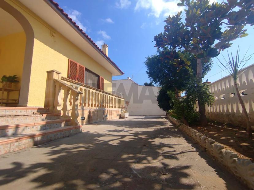 Villa, Torchiarolo — foto 3 di 5