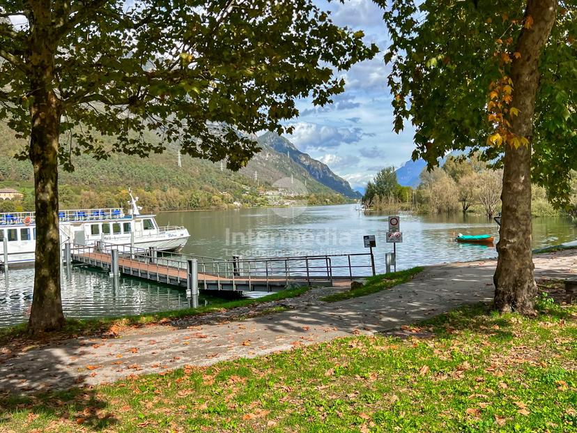 Trilocale in Via Lungolago Italia 1, Idro — foto 2 di 5