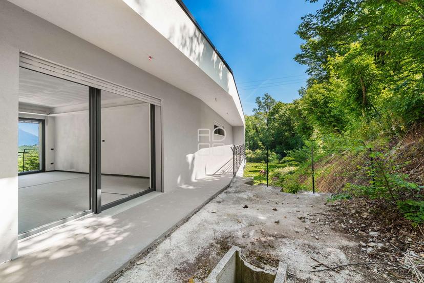 Quadrilocale in Via Dante Alighieri 15, Padenghe sul Garda — foto 2 di 5