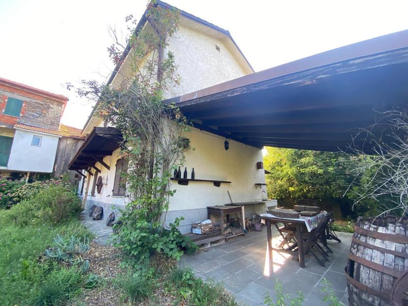 Villa bifamiliare in Strada Comunale 5, Ponzone — foto 2 di 2