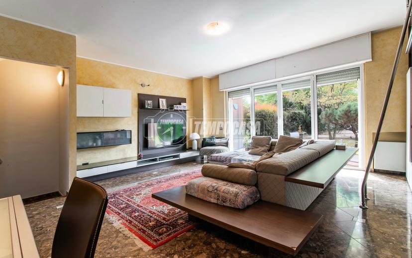 Villa a schiera, Fenegrò — foto 3 di 5