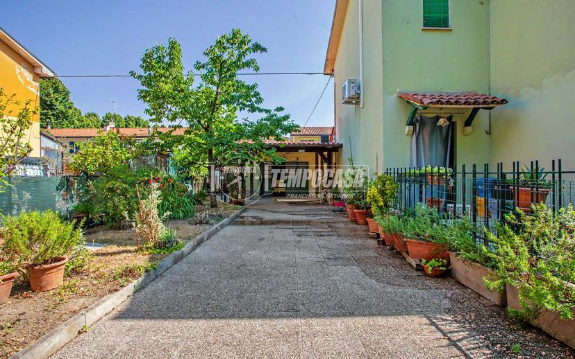 Trilocale in Viale Umberto I 26, Castel Bolognese — foto 5 di 5