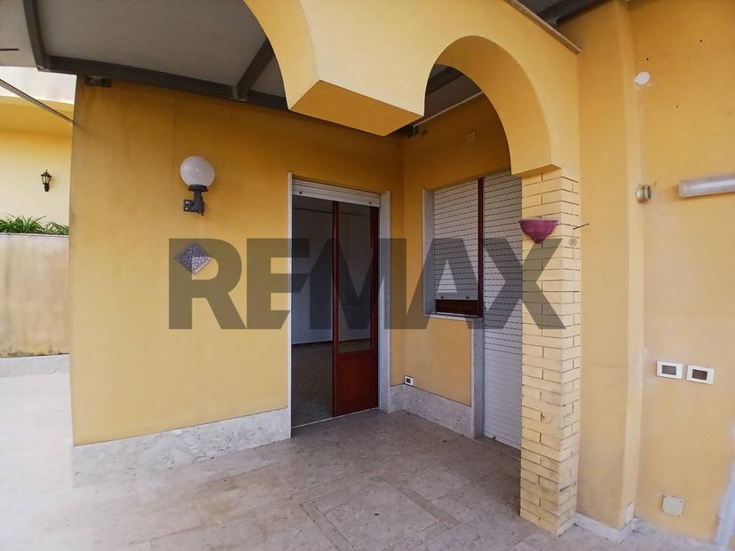 Casa indipendente in Via G.Ppe La Sala 19, Valderice — foto 2 di 5
